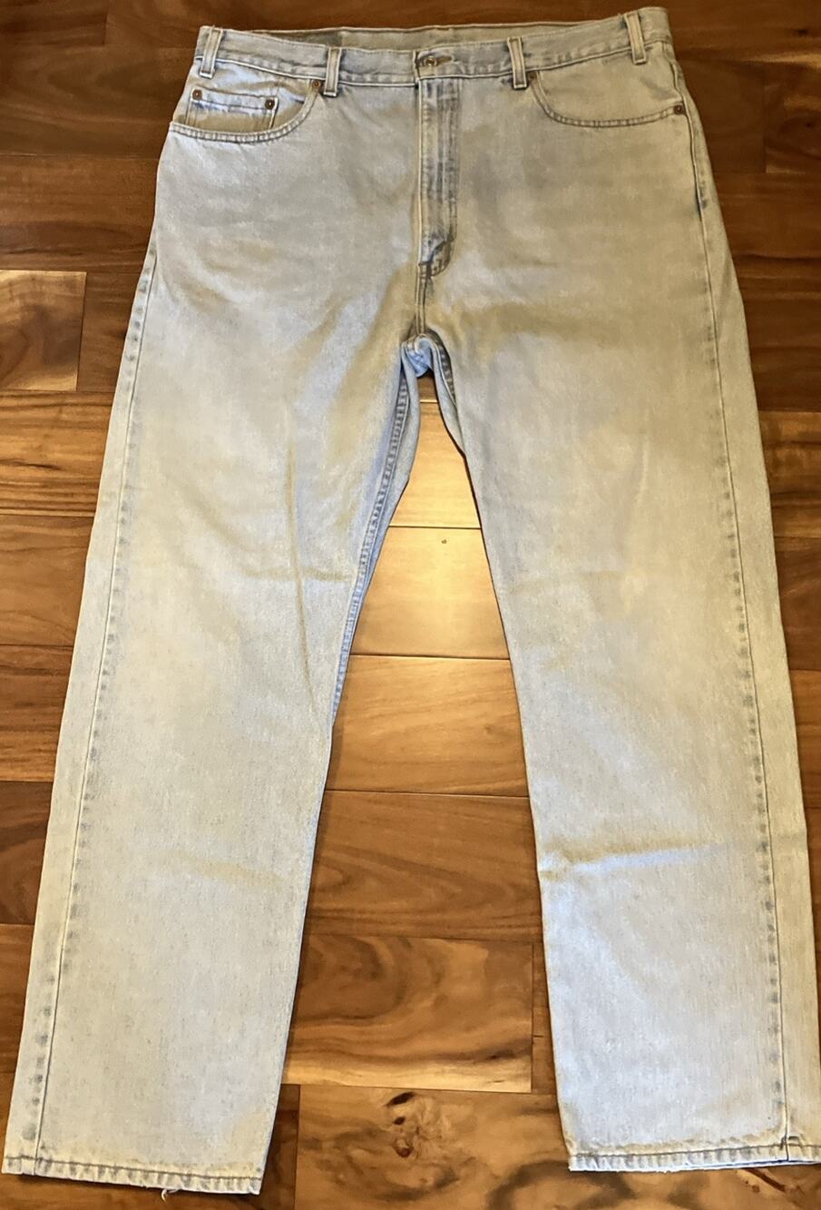 Vintage 90s Levi's 505 Jeans Men’s 40x32 Made in Canada Light Wash Denim READ